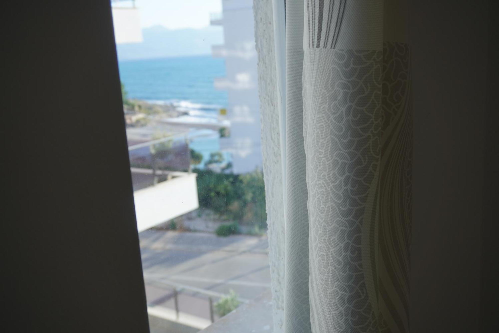Hotel Agel Саранда Екстер'єр фото