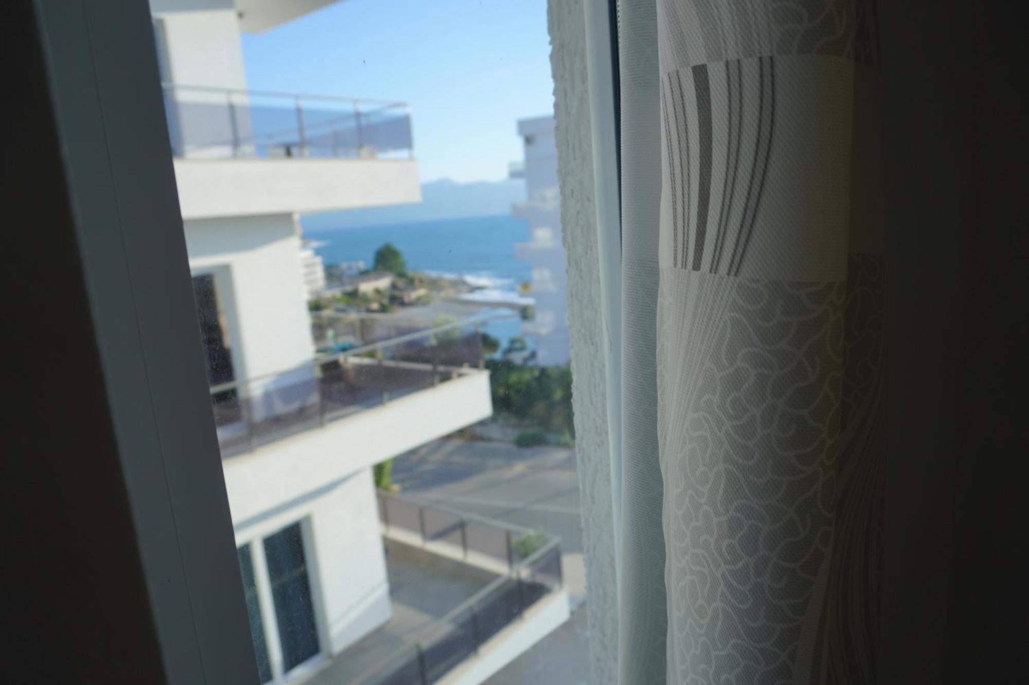 Hotel Agel Саранда Екстер'єр фото